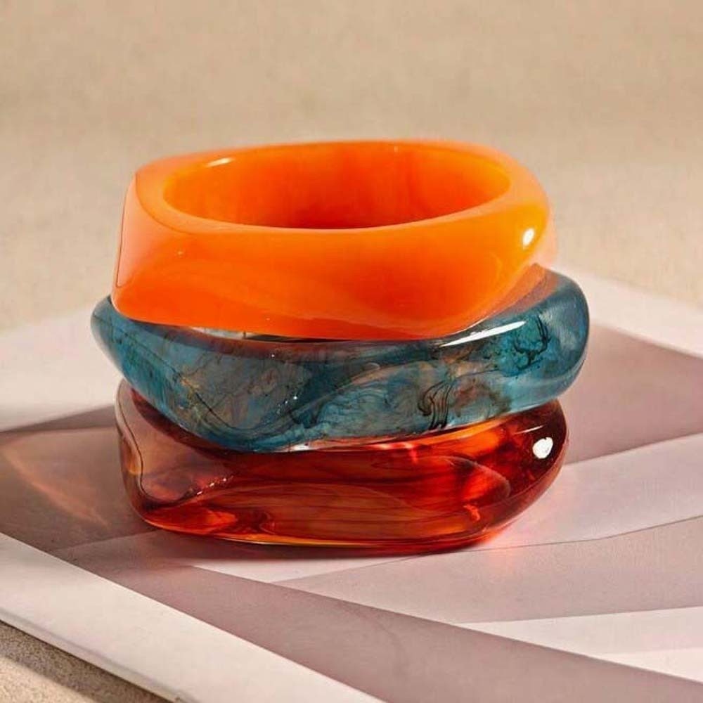 Statement Bangles Translucent  - Vintage Fashion Gen Z ulasan dan harga
