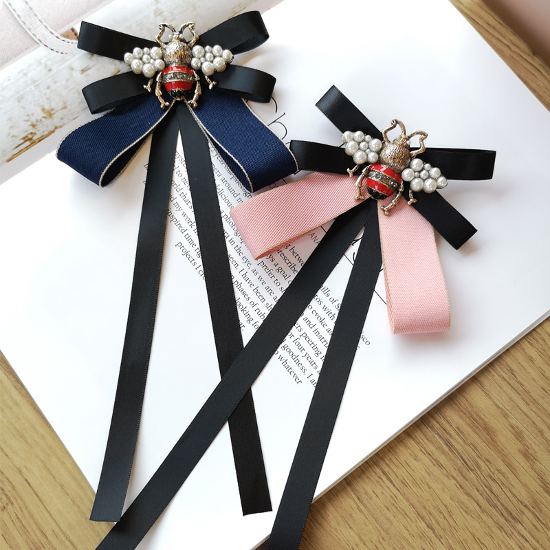 Vintage British Pearl Bee Bow  - Vintage Fashion Boutique ulasan dan harga