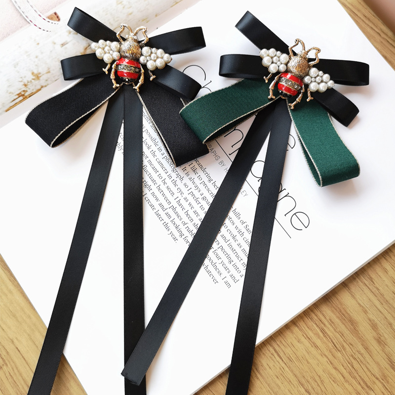 Vintage British Pearl Bee Bow  - Vintage Fashion Boutique ulasan dan harga