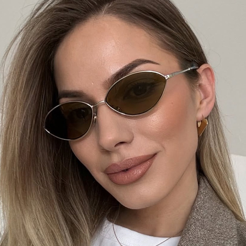 Retro Cat Eye Woman Sunglasses - Vintage Fashion Design ulasan dan harga