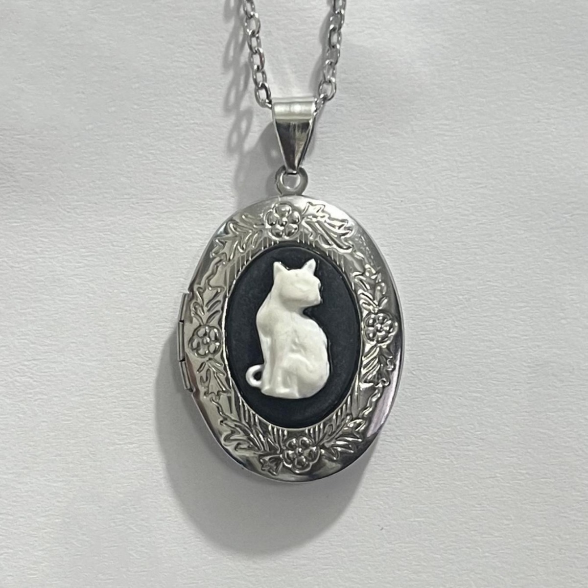 Vintage Cat Pendant Necklaces  - Vintage Fashion Store ulasan dan harga